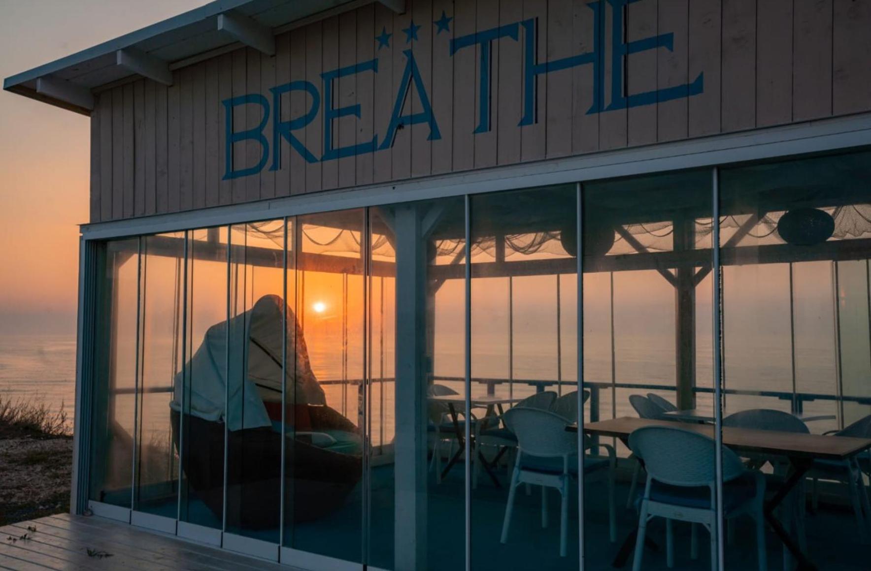 Hotel Breathe à Vama Veche Extérieur photo